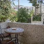 Greka Ionian أيّا إفيميا