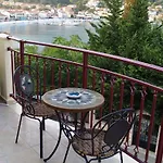 Greka Ionian شقة أيّا إفيميا