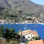 شقة Greka Ionian أيّا إفيميا