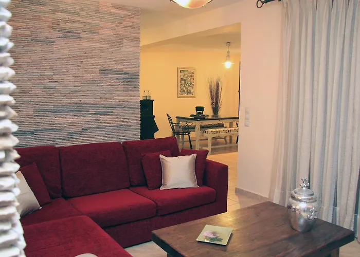 Greka Ionian أيّا إفيميا